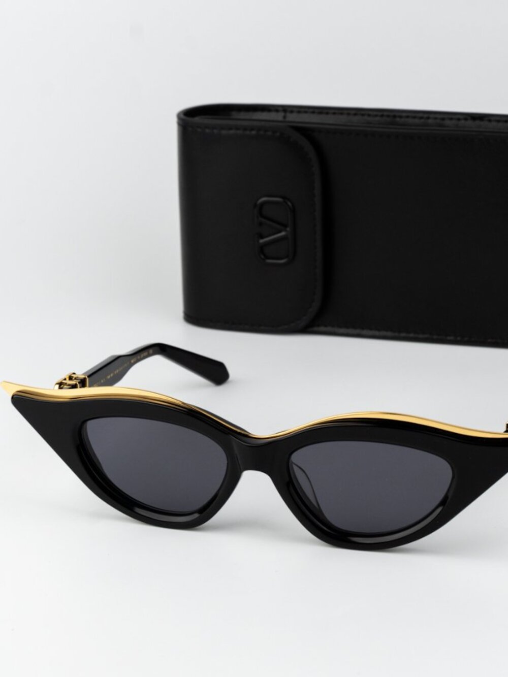 Valentino Women Sunglasses Titanium Black Gold Cat Eye V-GOLDCUT - II VLS-114A